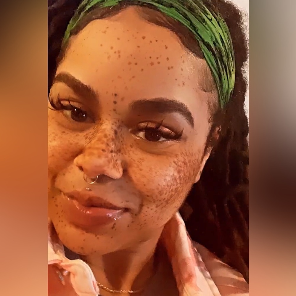 Meet your Posher, Kween